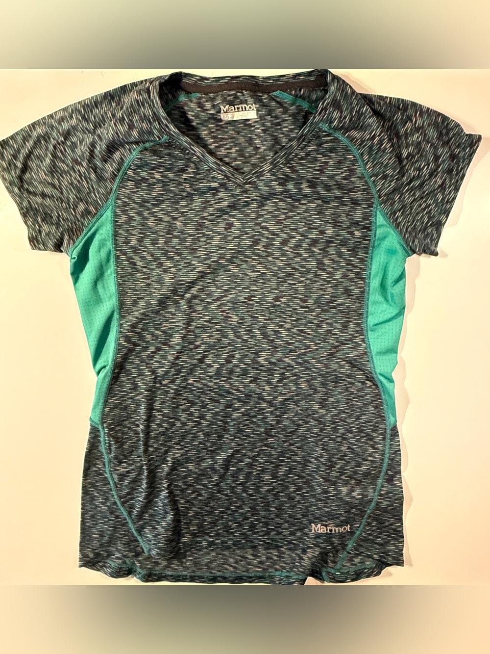 Marmot V-neck Top- Sz S